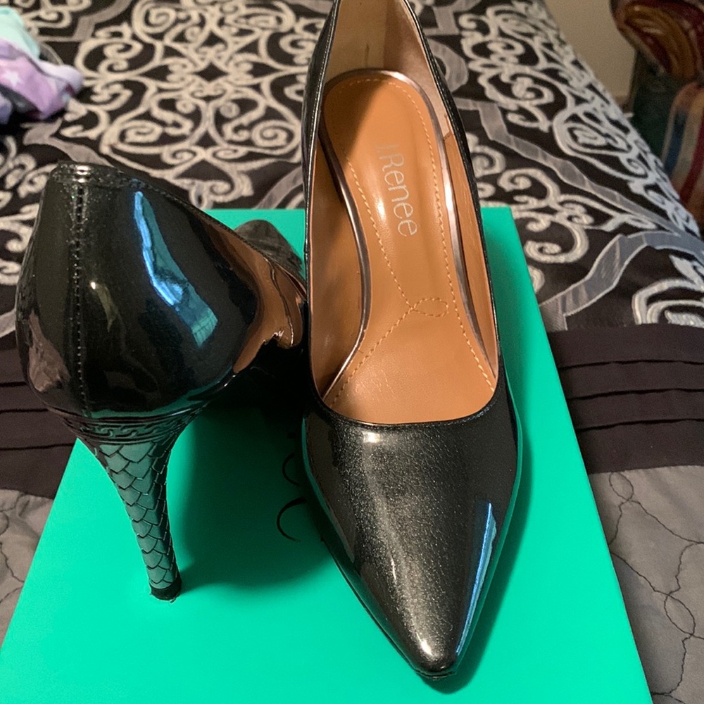 JRenee Pewter Shoes